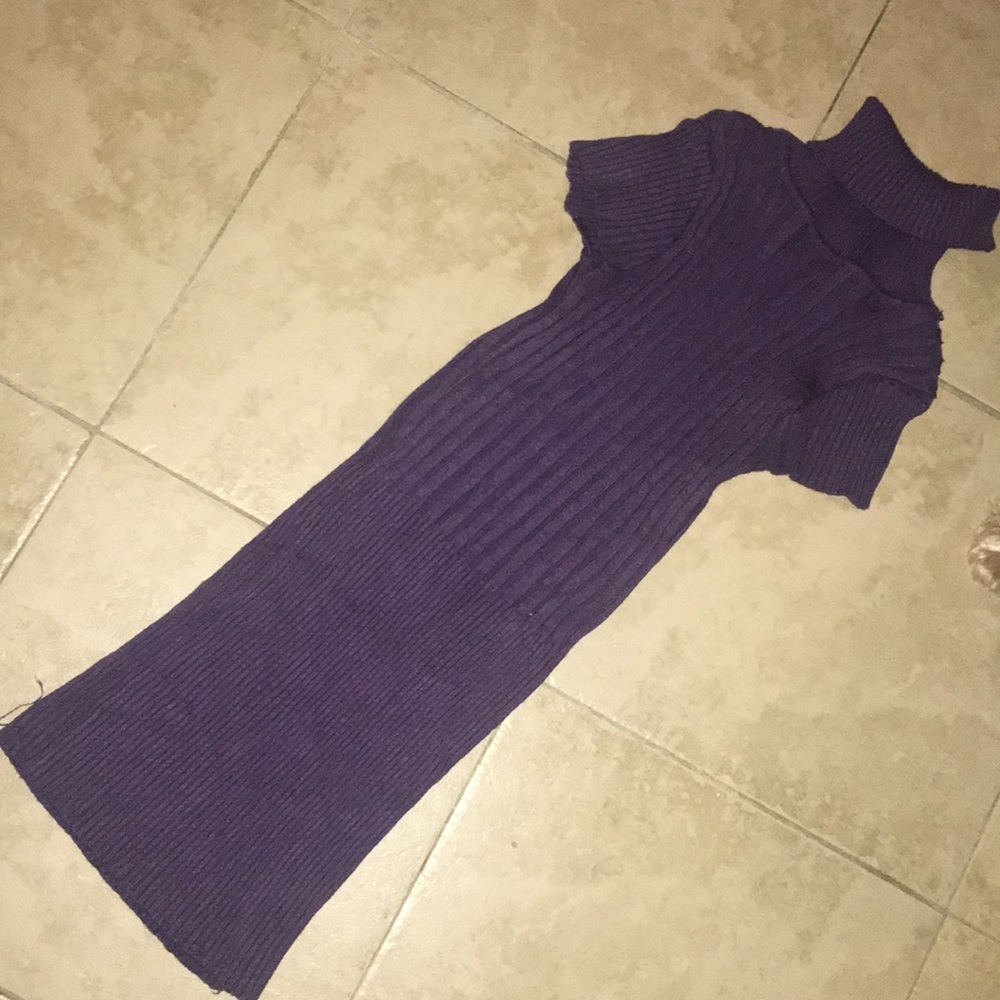 🆓 Poof! - Turtle neck cap sleeve ribbed knit top
